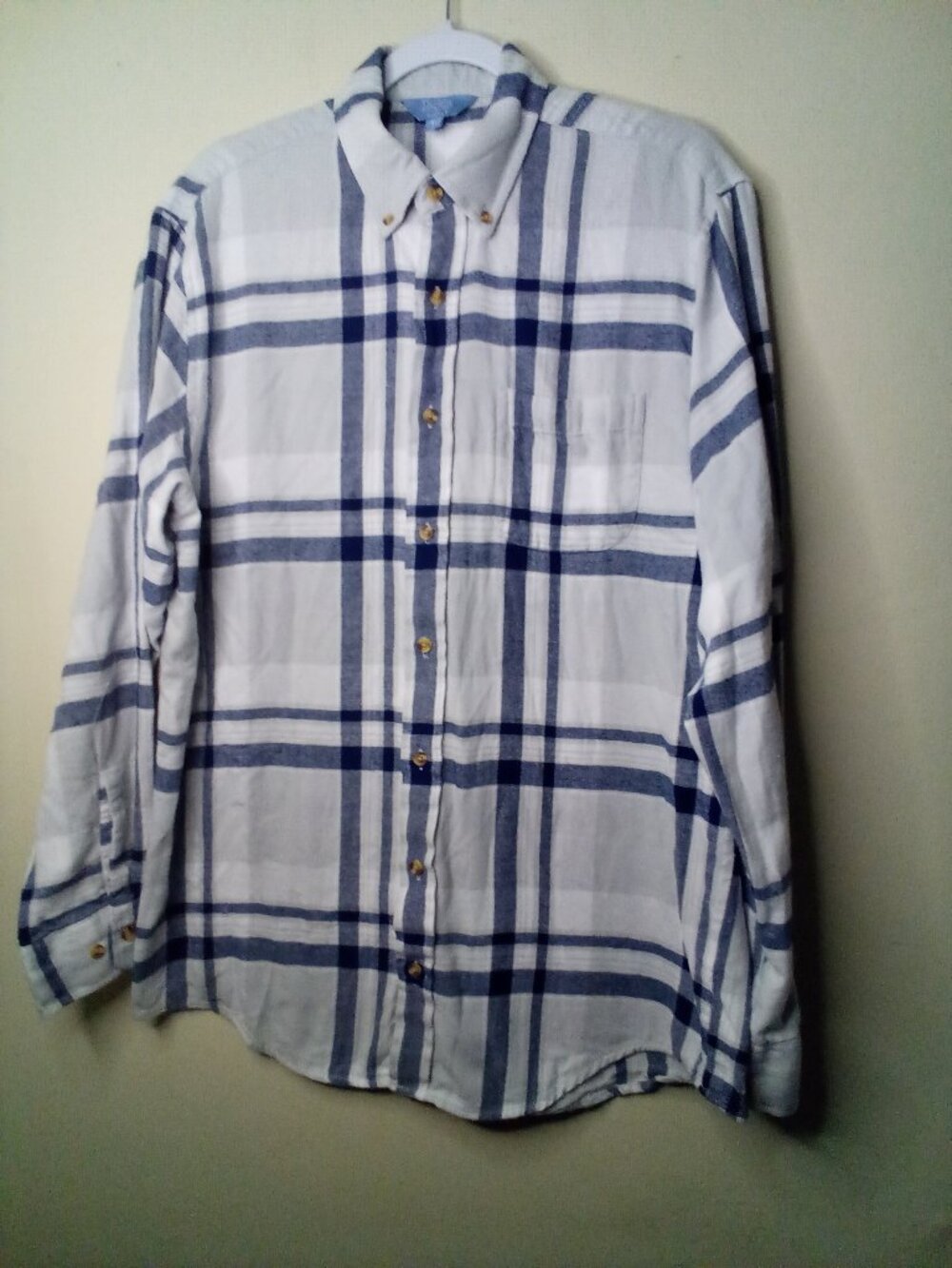 Tackle & Tides Shirt Men L Button Down Long Sleeve Plaid White Blue